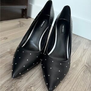 Nine West Black Studded Pointed Toe Heels Size 12M Pumps Brand New